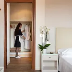 Ariston & Hotel