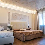 Ariston &