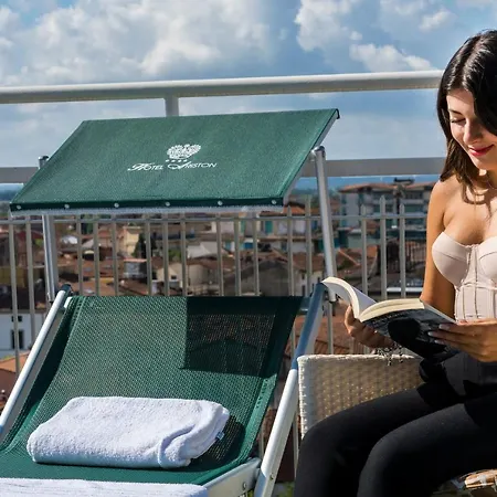 Ariston Hotel 4*