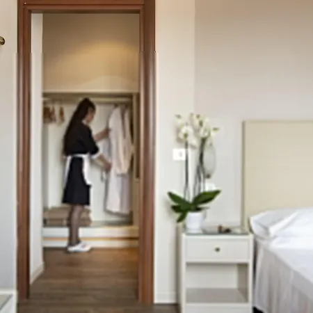 Ariston & Hotel