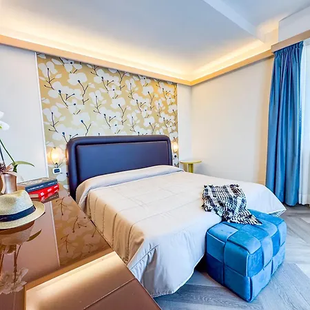 Ariston & 4*