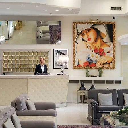 Ariston Hotel 4*