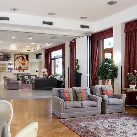 Hotel Ariston 4*