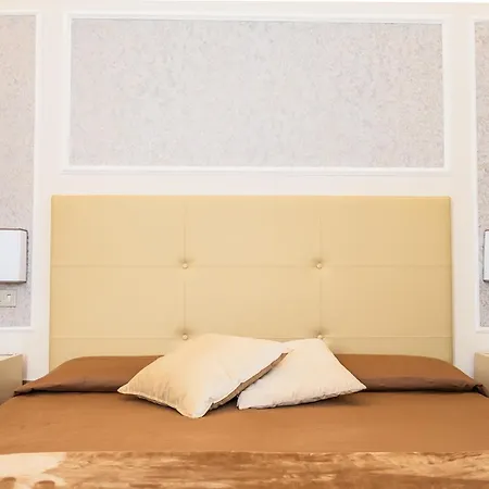 Otel Ariston &