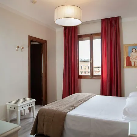 Ariston & Hotell