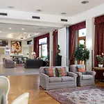 Hotel Ariston & 4*
